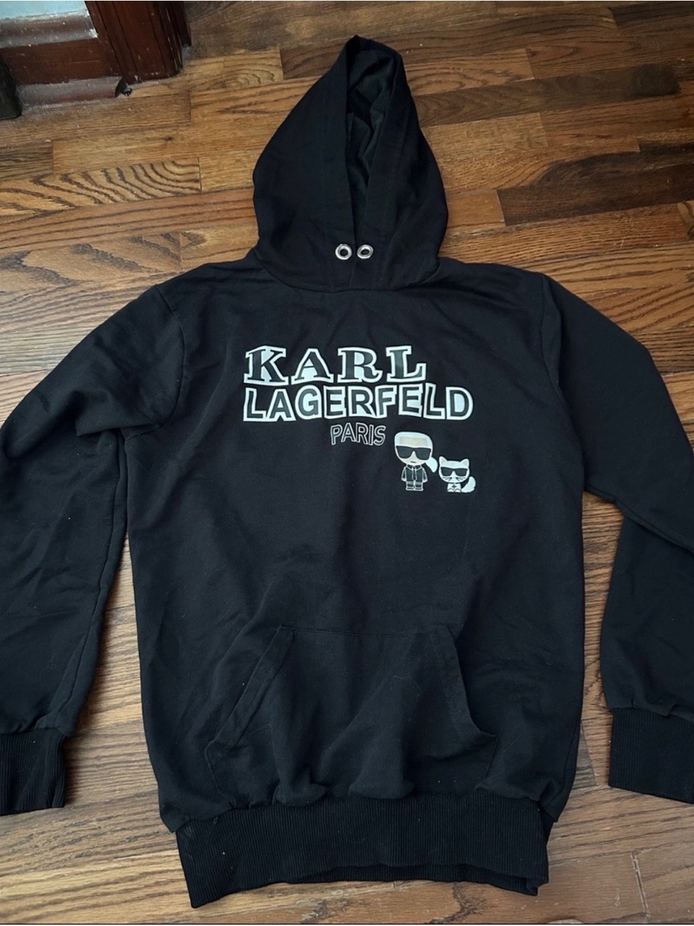 Karl Lagerfeld Paris Black Graphic Pullover Hoodie Tagged L – Fits XS/S